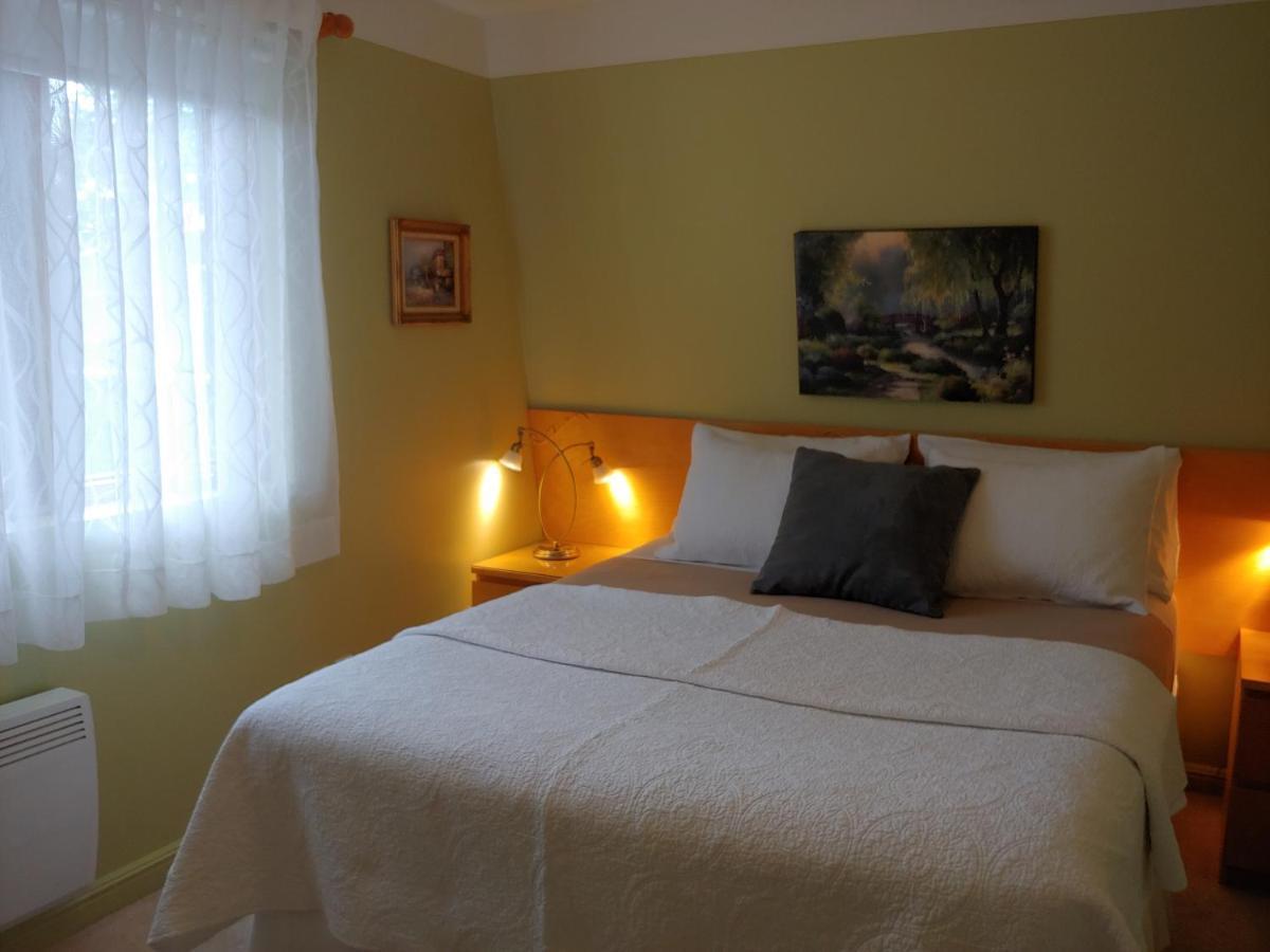 מונטריאול 3 Bedrooms 3 Beds Near Metro -2 Parking Free מראה חיצוני תמונה