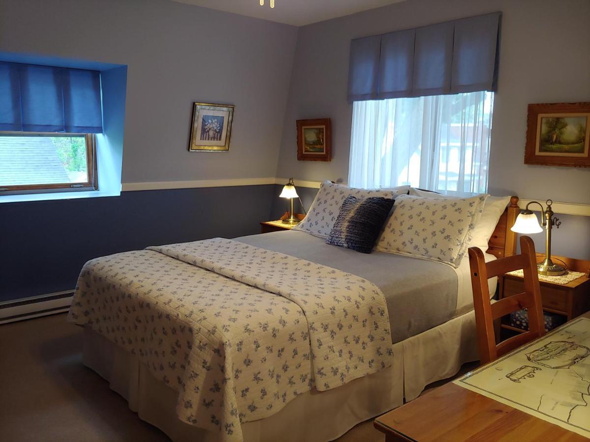 מונטריאול 3 Bedrooms 3 Beds Near Metro -2 Parking Free מראה חיצוני תמונה